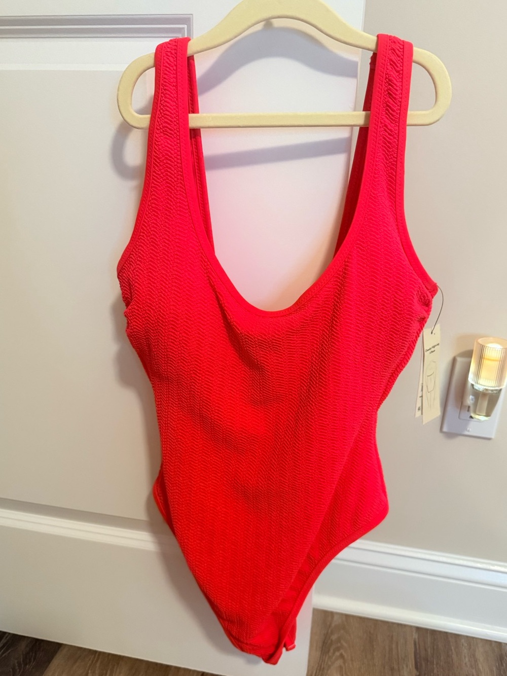 No Boundaries, Herringbone Crinkle, One Piece Swimsuit, Coral Flame, Medium, NWT - Picture 5 of 7